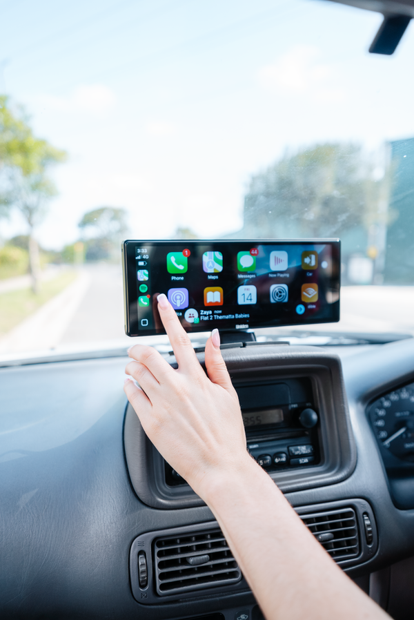 iGO PLAY 10+ collage image 2